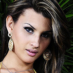 Hot latin babe strips!